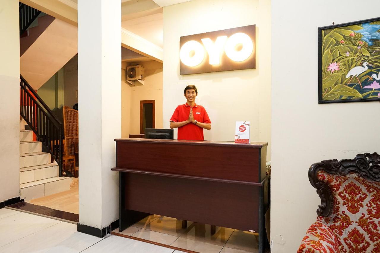 OYO 475 Kartika Syariah Homestay Surabaya Luaran gambar