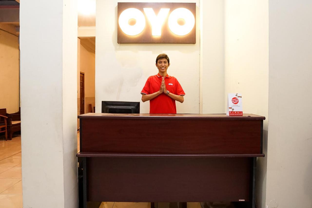 OYO 475 Kartika Syariah Homestay Surabaya Luaran gambar