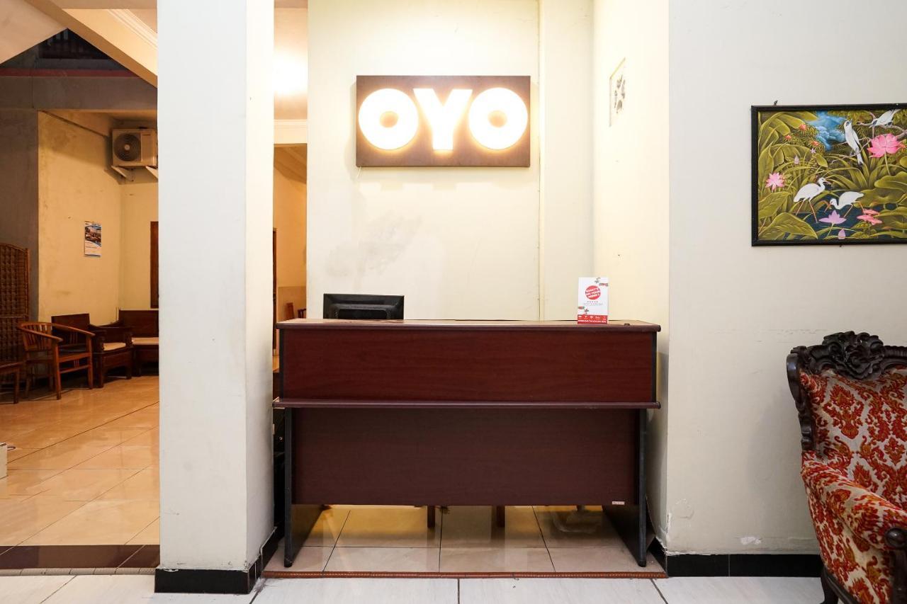 OYO 475 Kartika Syariah Homestay Surabaya Luaran gambar