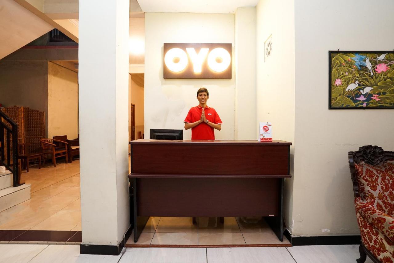 OYO 475 Kartika Syariah Homestay Surabaya Luaran gambar
