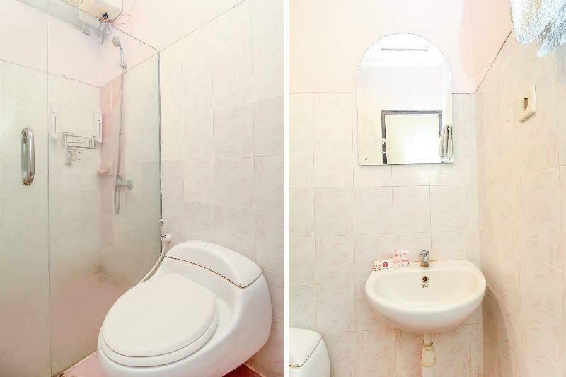 OYO 475 Kartika Syariah Homestay Surabaya Luaran gambar